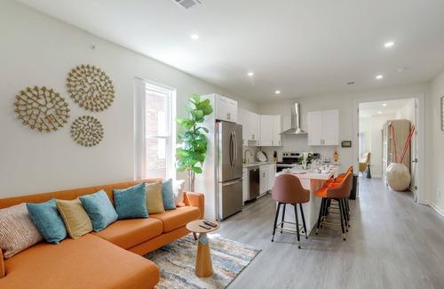 North Philadelphia West Condominio | Penthouse Condo w/Rooftop Deck in Philadelphia!