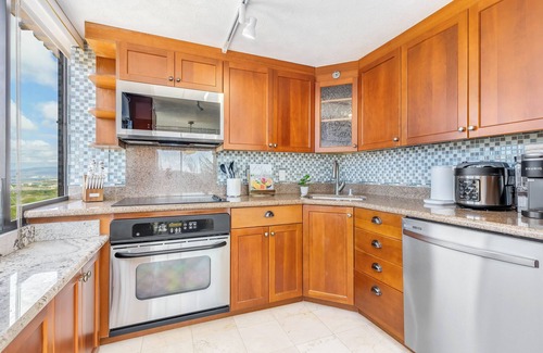Waikiki Apartamento | Penthouse Condo with Ocean & Diamond Head Views at The Windsor