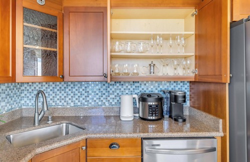 Waikiki Apartamento | Penthouse Condo with Ocean & Diamond Head Views at The Windsor