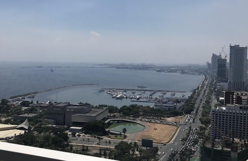 Pasay Condominio | Piso del ático con vistas a la bahía de Manila