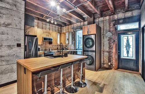 Downtown Montreal Casa | Penthouse in the heart of Guy Concordia - big terrace and parking