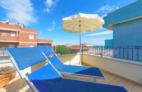 Viserbella Apartamento | Ático en Viserba, con gran terraza con vistas al mar, con fantásticas vistas panorámicas.