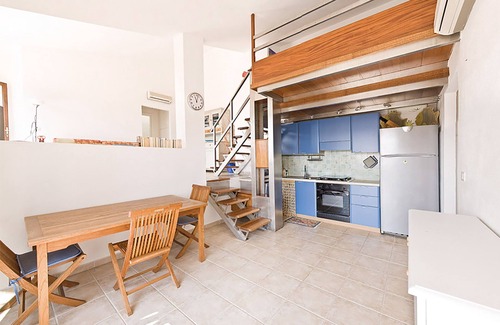 Capo Testa Apartamento | Penthouse 300 meters from the beach