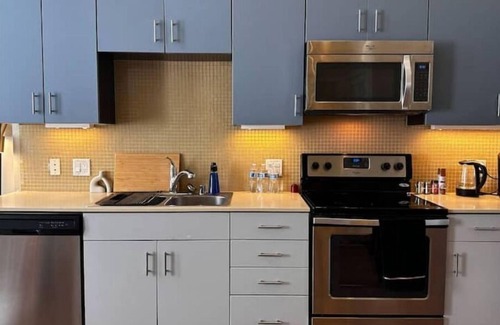 Mid-Wilshire Apartamento | Penthouse LOFT 2B1b in the primary location of Mid-Wilshire