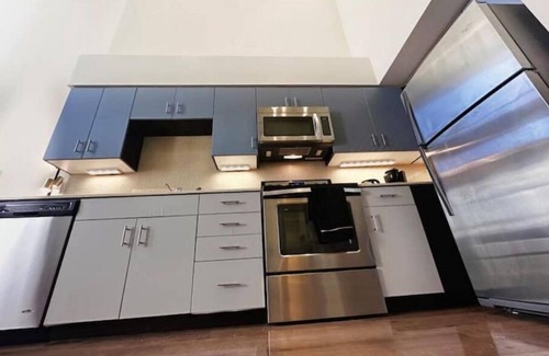 Mid-Wilshire Apartamento | Penthouse LOFT 2B1b in the primary location of Mid-Wilshire