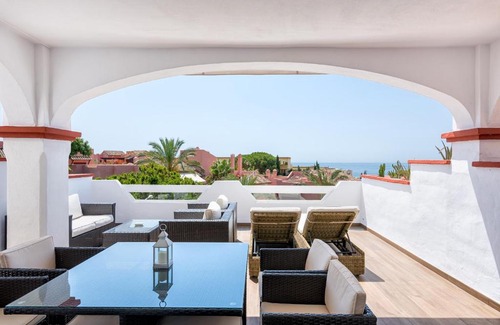 Nikki Beach Apartamento | Ático en Marbella Playa de Rafleys