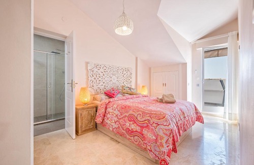Nikki Beach Apartamento | Ático en Marbella Playa de Rafleys