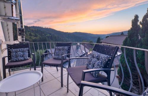 Triberg im Schwarzwald Apartamento | Penthouse mit Aussicht über den Wald