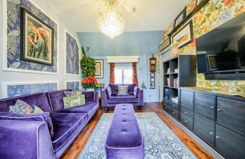 City Centre Apartamento | Penthouse On Waterside With River Views, Private Parking & Secluded Hot Tub