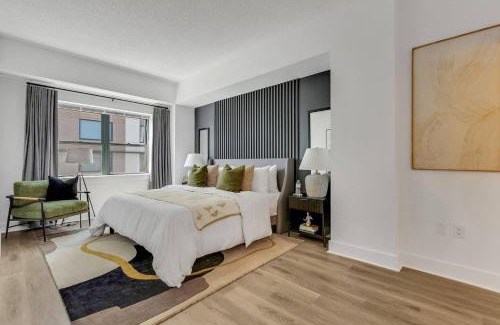 Downtown Apartamento | Penthouse Perfection With Unmatched Skyline Views