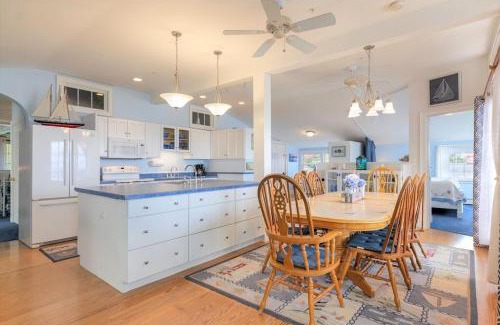 Lincolnville Apartamento | Penthouse Private Balconies Beach and Water Views