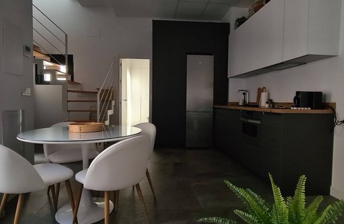 Fontanal-Maria Auxiliadora-Carretera de Carmona Apartamento | Atico Puerta Osario gran terraza privada