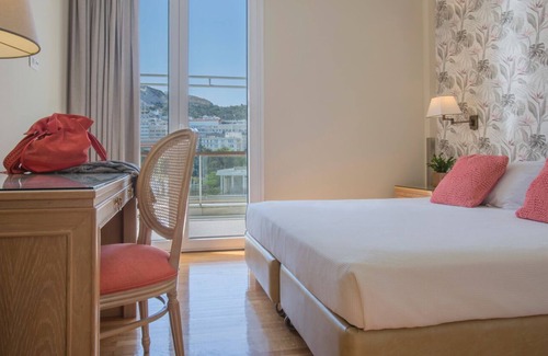 Ilisia Apartamento | Penthouse Suite para 5 en el corazón de Atenas con impresionantes vistas de Lycabettus