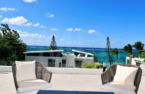 Belle Mare Apartamento | Penthouse sur la Plage de Belle Mare , Ascenseur Privé , Belle vue Mer, Piscine