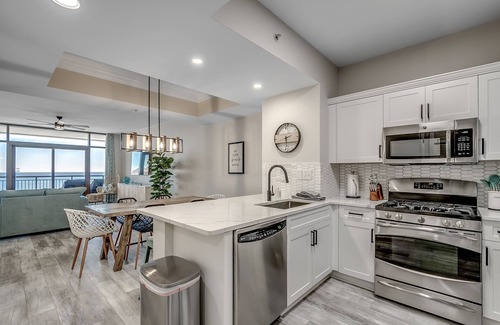 Windy Hill Condominio | PENTHOUSE UNIT! 20th Floor, FULLY UPDATED LUXURY MODERN COASTAL DESIGNER CONDO
