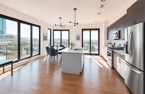 Home Park Condominio | Penthouse w/ Outdoor Pool + Rooftop Terrace