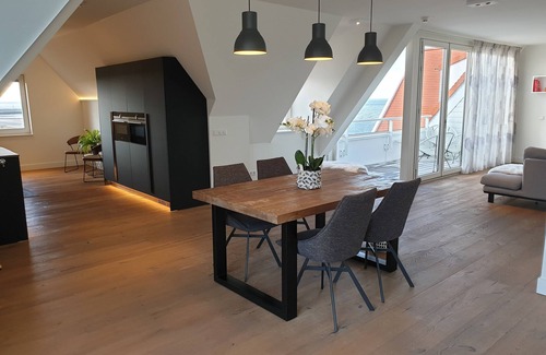 Cadzand-Bad Apartamento | Soleado apartamento "Penthouse Windkracht 10" con vista al mar en Cadzand-Bad