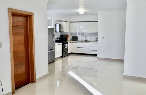 Ensanche Independencia Condominio | Penthouse with Amazing Ocean View, 4 Bdrms, 4.5 Bths, Central Location - Gazcue