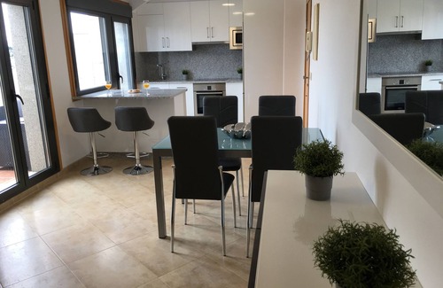 Isla de Arosa Apartamento | Precioso atico Brisas del mar.