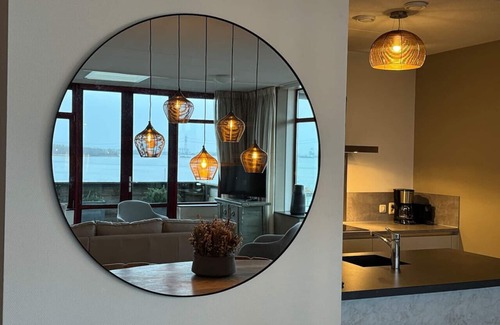 Biddinghuizen Apartamento | Penthouse with Jacuzzi and Sauna on the waterfront
