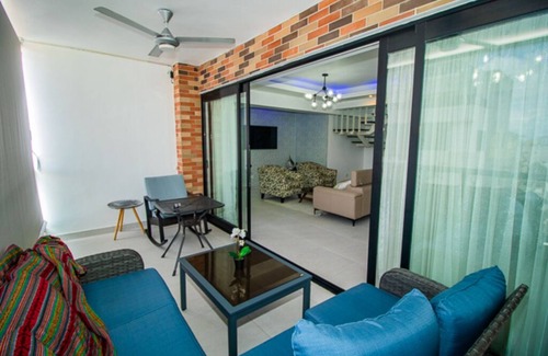 Santo Domingo Apartamento | Penthouse with Outdoor Jacuzzi in Bella Vista
