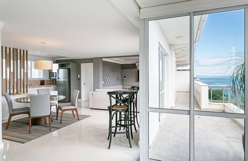 Cachoeira do Bom Jesus Apartamento | Penthouse with Pool and Sea View #CHA09