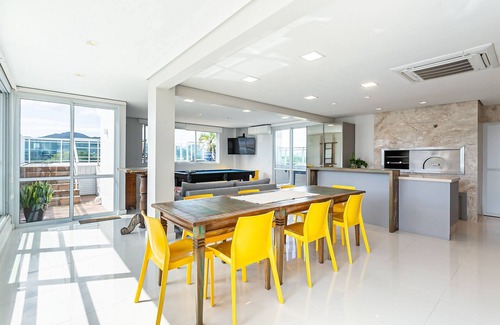 Cachoeira do Bom Jesus Apartamento | Penthouse with Pool and Sea View #CHA09
