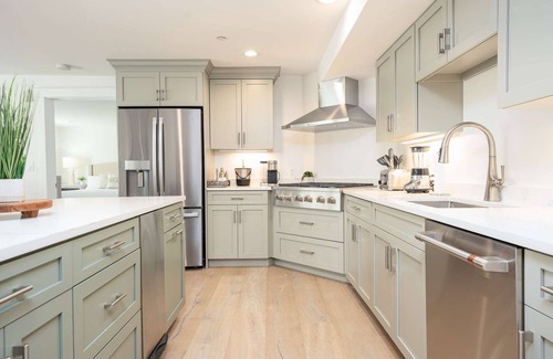 Plymouth Cultural District Apartamento | Penthouse with Private Roofdeck on Plymouth Harbor