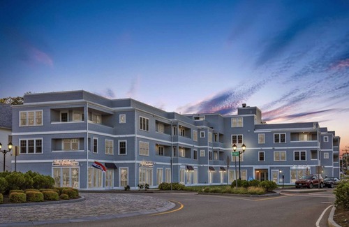 Plymouth Cultural District Apartamento | Penthouse with Private Roofdeck on Plymouth Harbor