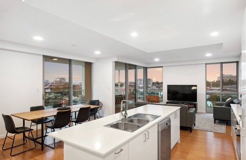 East Perth Apartamento | Penthouse Minamialista Condo con Vistas Panorámicas