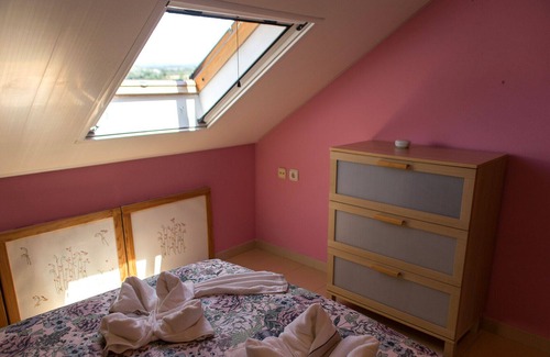 Las Ventas de Santa Lucia Apartamento | Atico con terraza en Graus Pirineo de Huesca
