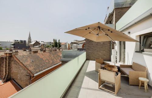 Corvin negyed Apartamento | Penthouse with Terraces, Sky Garden & Free Parking