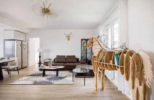 Corvin negyed Apartamento | Penthouse with Terraces, Sky Garden & Free Parking