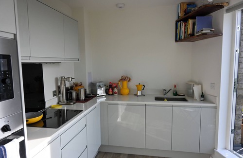 St. George's Apartamento | Penthouse with wraparound balcony - amazing light and views of London