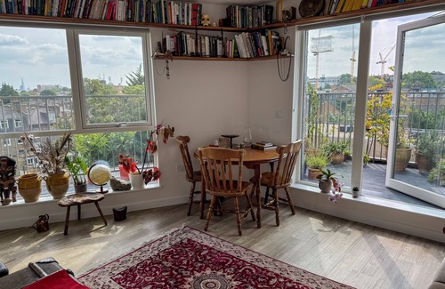 St. George's Apartamento | Penthouse with wraparound balcony - amazing light and views of London