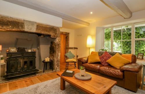 Llanwenarth Casa | Pentre Court Cottage