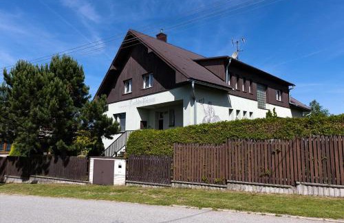 Svetnov Casa | Penzion Čertův kámen