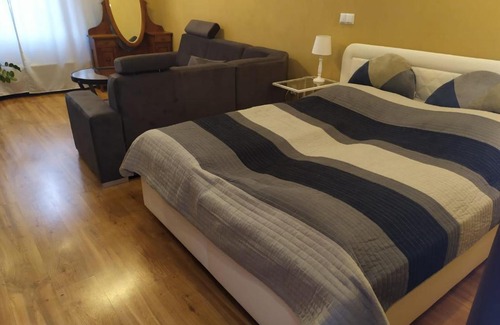 Dolni Pocernice Casa | Penzion Alča