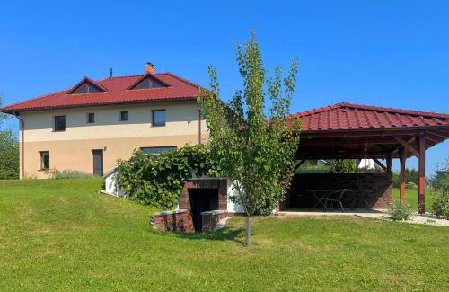 Zavisice Casa | Penzion Bez Modrého Páva