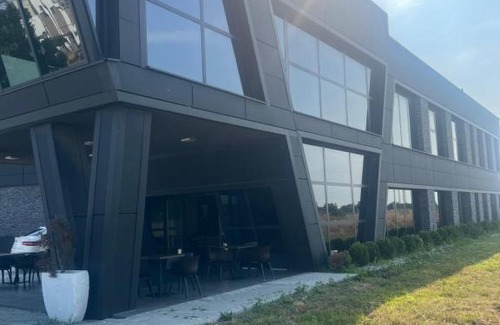 Dunajska Streda Casa | Penzion Black Hut