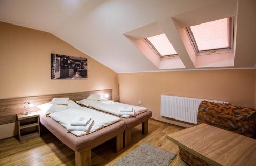 Hluk Casa | Penzion Hluk
