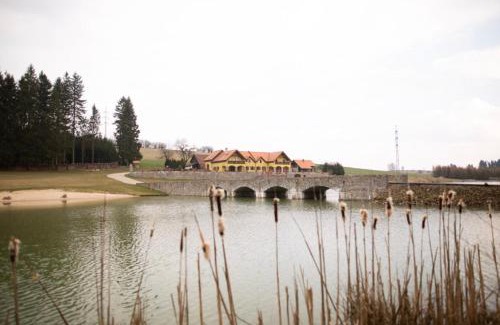 Cachotin Casa | Penzion Na Boučí