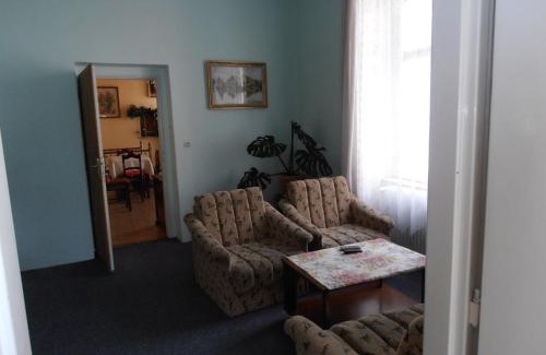 Jicin Casa | Penzion u České Koruny