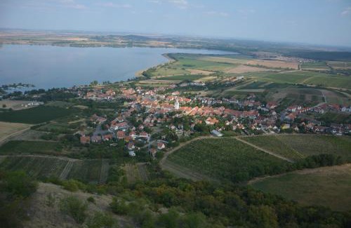 Pavlov Casa | Penzion u Bednářů