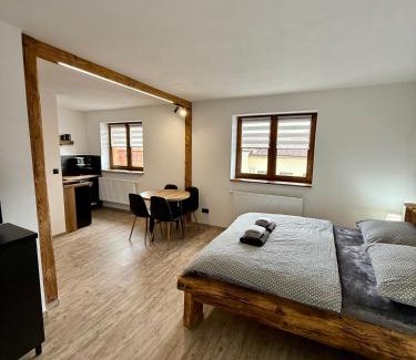 Lenora Casa | Penzion U Grobiana