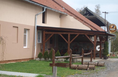 Mladosovice Apartamento | penzion U Kmotra
