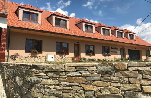 Kuzelov Casa | Penzion U Kostela