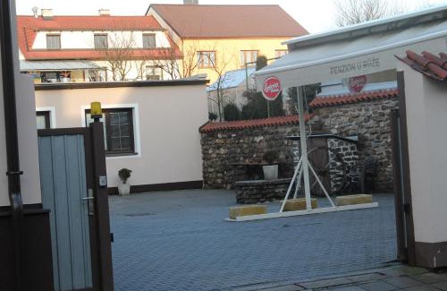 Sezimovo Usti Casa | Penzion U Růže