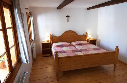 Ustek Casa | Penzion U Rybníka