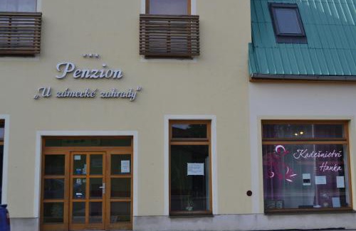 Lipnik nad Becvou Casa | Penzion U Zámecké Zahrady